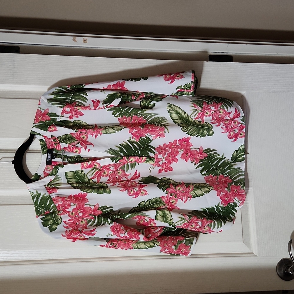 Curves 360 by NYDJ blouse sz S